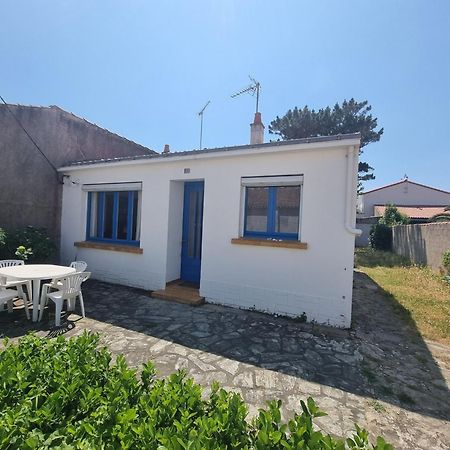 Maison Deux Chambres Avec Jardin A 100M De L'Ocean เลส์ซาบล์-โดล็อนน์ ภายนอก รูปภาพ